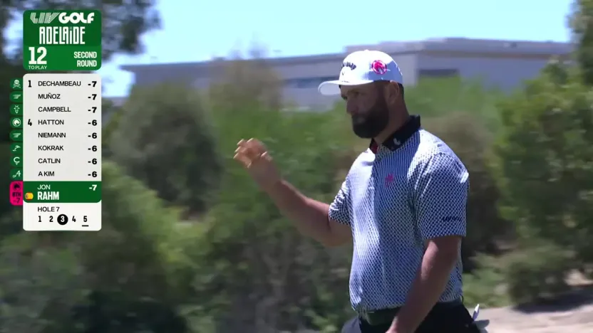 Rahm sinks 50 ft putt for eagle!