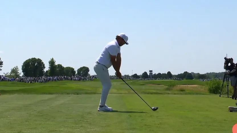 Brooks gets round 2 underway!