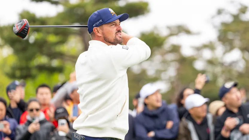 DeChambeau leads in Korea entering Sunday; Smash GC atop team leaderboard