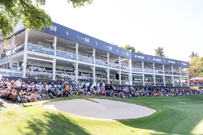 General shot of fans on the 18th green during the final round of LIV Golf Mexico City at Club de Golf Chapultepec on Sunday, April 27, 2025 in Naucalpan, Mexico. (Photo by Mateo Villalba/LIV Golf)